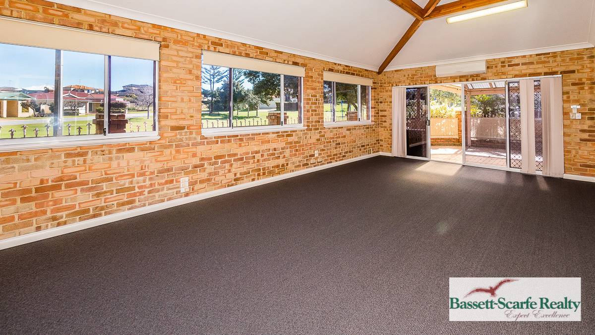 1A Montego Way, Halls Head, WA 6210 AUS
