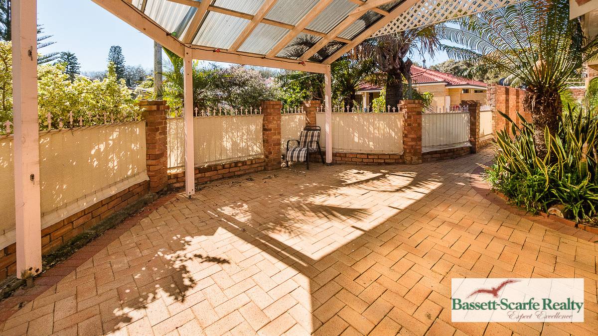1A Montego Way, Halls Head, WA 6210 AUS