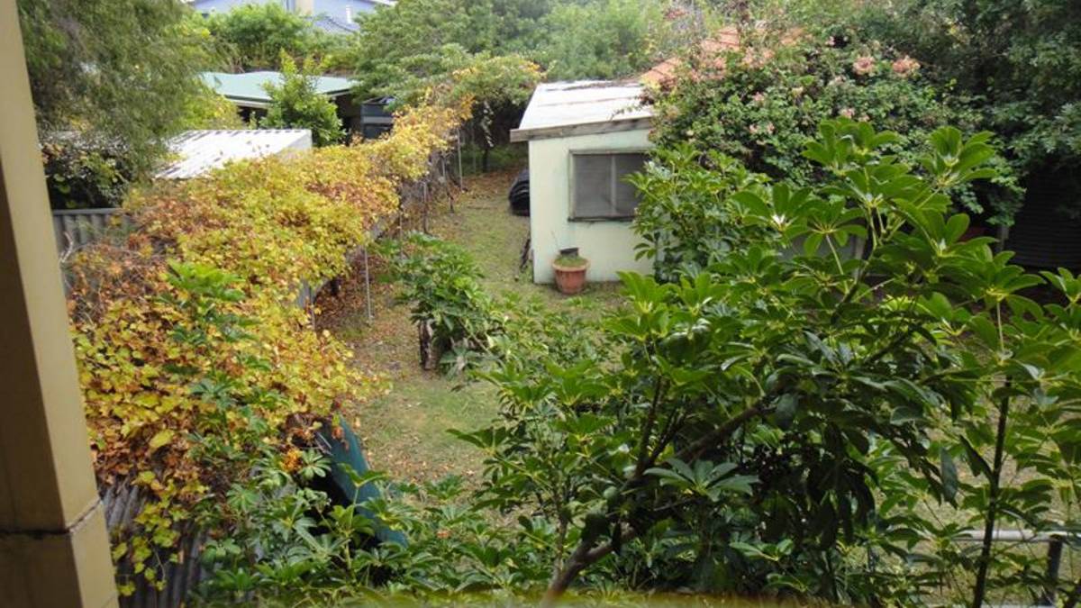 2 Bolton Street, DUDLEY PARK, WA 6210 AUS
