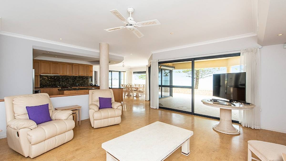 1B Merle Street, Mandurah, WA 6210 AUS