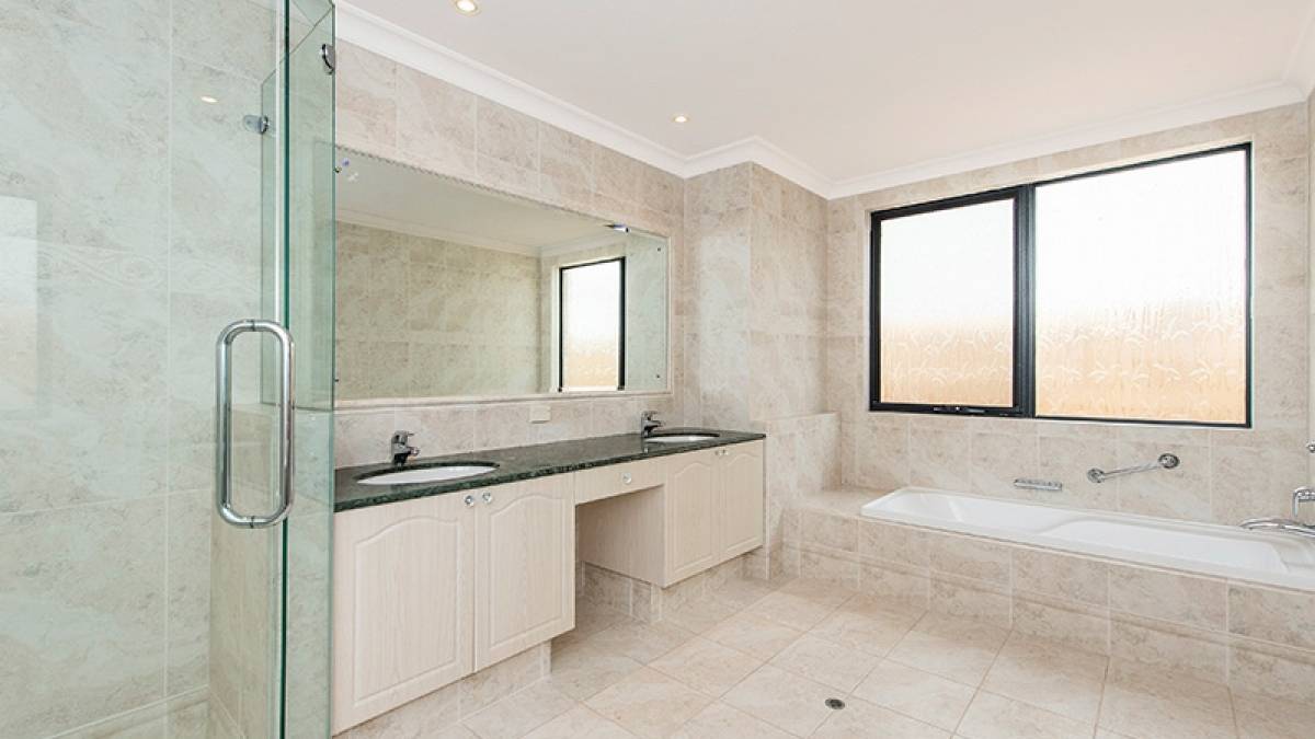 1B Merle Street, Mandurah, WA 6210 AUS