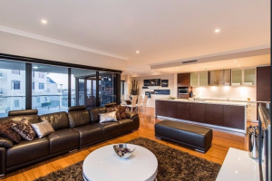 1/18 Cannaregio Square, Mandurah, WA 6210 AUS