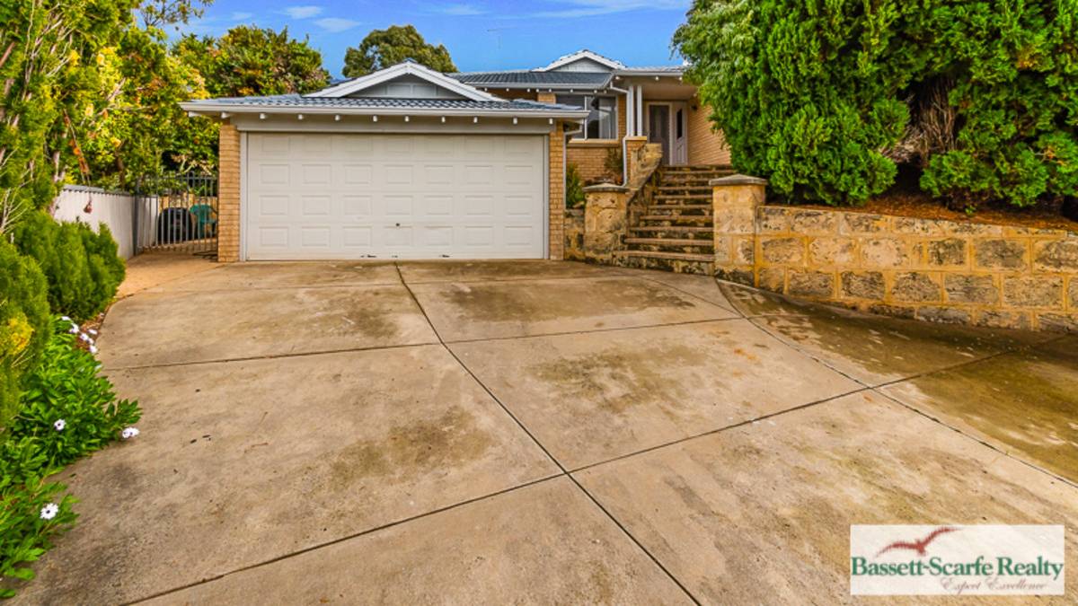 24 Hestia Place, San Remo, WA 6210 AUS