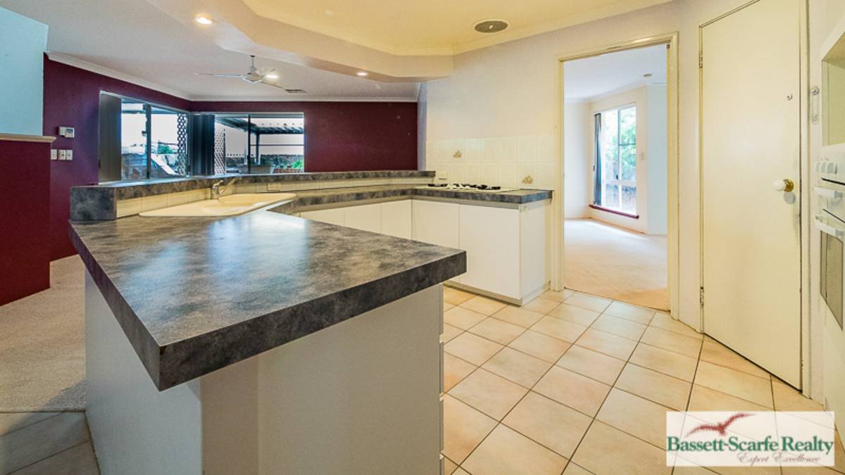 24 Hestia Place, San Remo, WA 6210 AUS