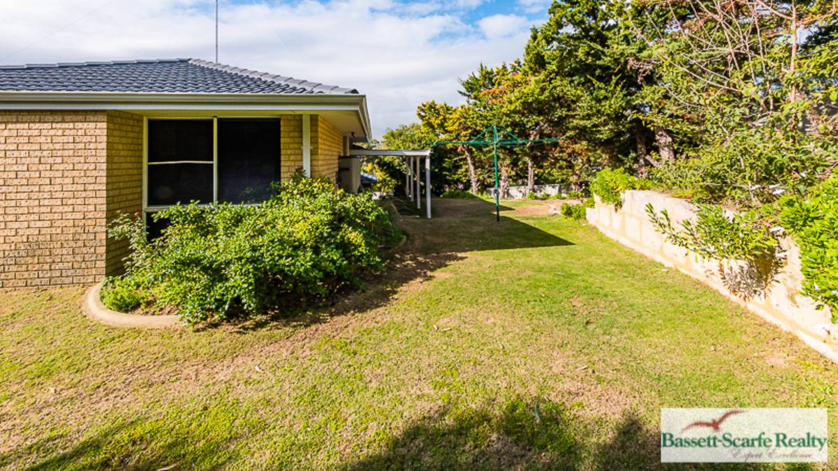 24 Hestia Place, San Remo, WA 6210 AUS