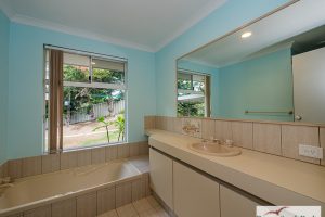 24 Hestia Place, San Remo, WA 6210 AUS