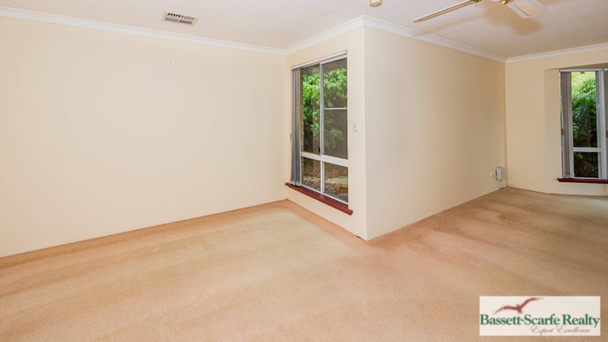 24 Hestia Place, San Remo, WA 6210 AUS