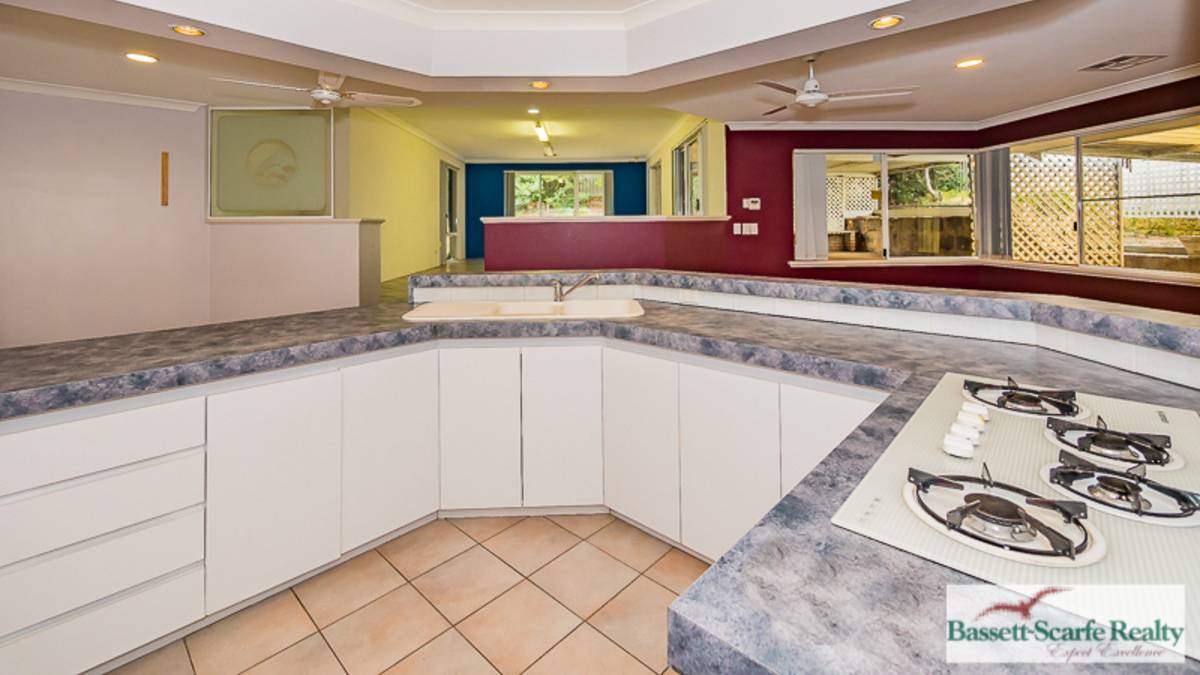 24 Hestia Place, San Remo, WA 6210 AUS