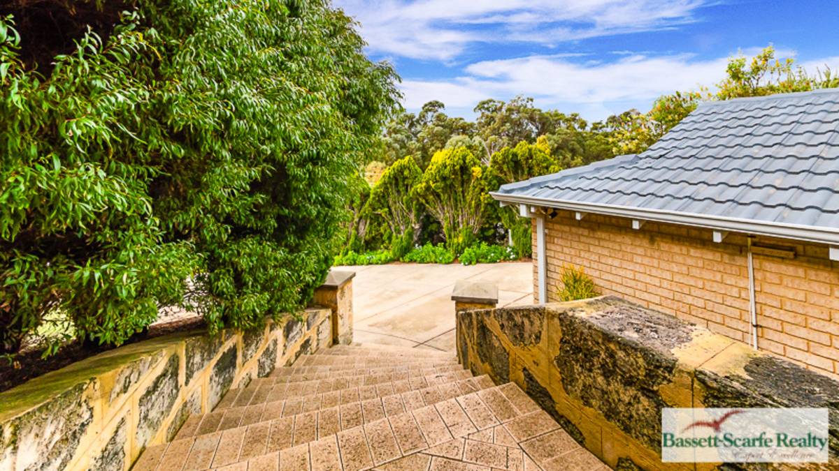 24 Hestia Place, San Remo, WA 6210 AUS