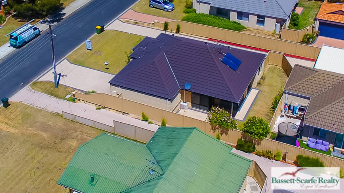 12 Fifth Avenue, Mandurah, WA 6210 AUS