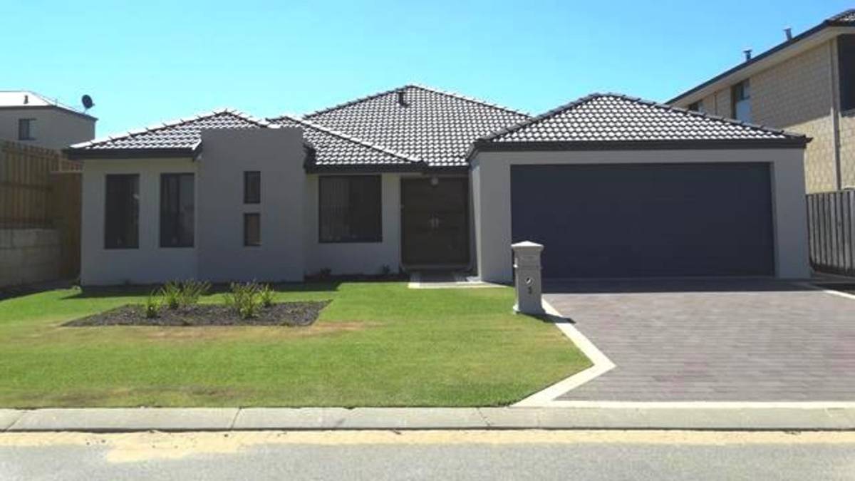 3 Adriana Way, HALLS HEAD, WA 6210 AUS