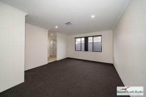 5 Goomarl Street, Dudley Park, WA 6210 AUS