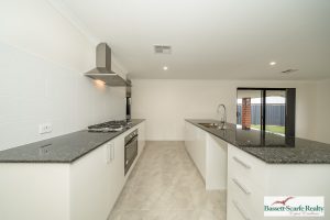 5 Goomarl Street, Dudley Park, WA 6210 AUS
