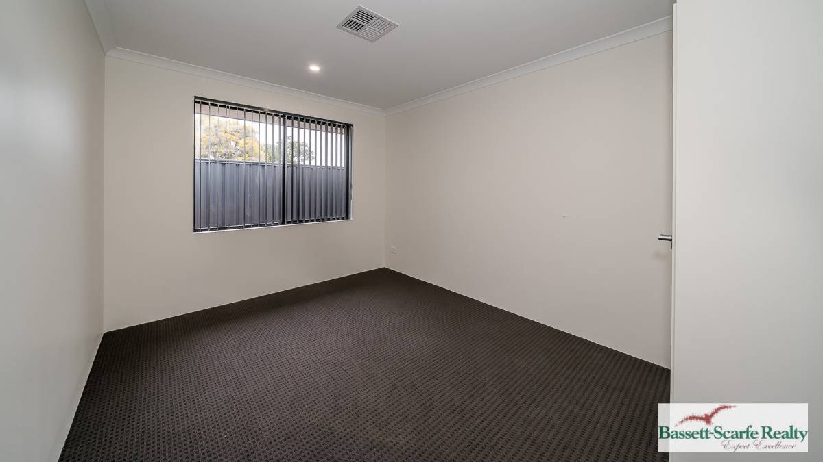 5 Goomarl Street, Dudley Park, WA 6210 AUS