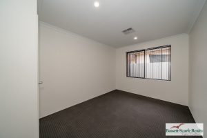 5 Goomarl Street, Dudley Park, WA 6210 AUS
