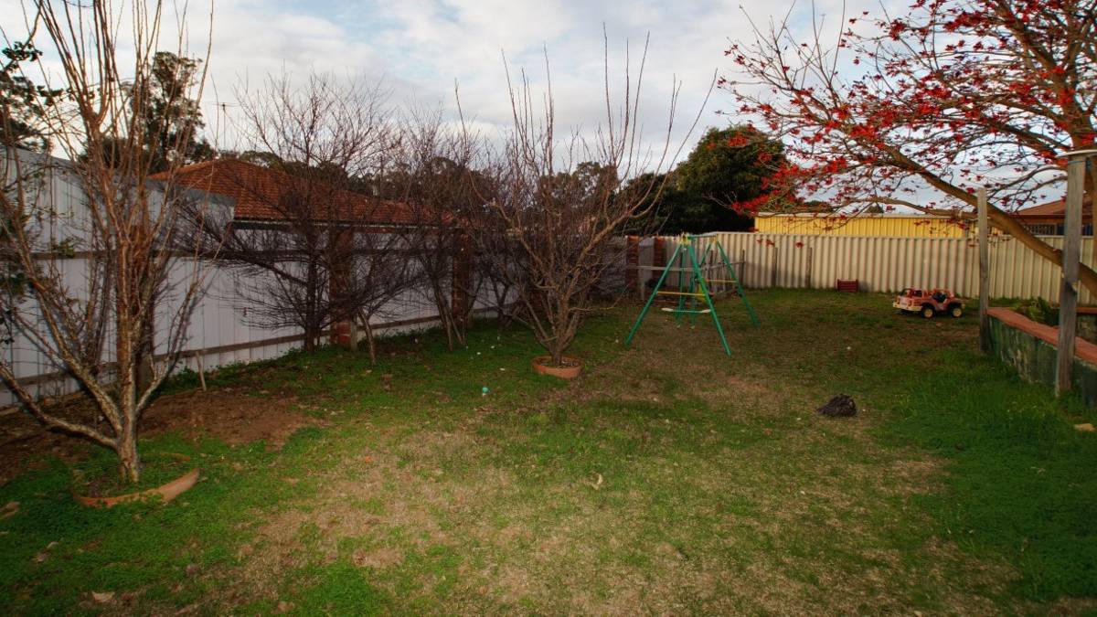 13 Saskatchewan Way, GREENFIELDS, WA 6210 AUS