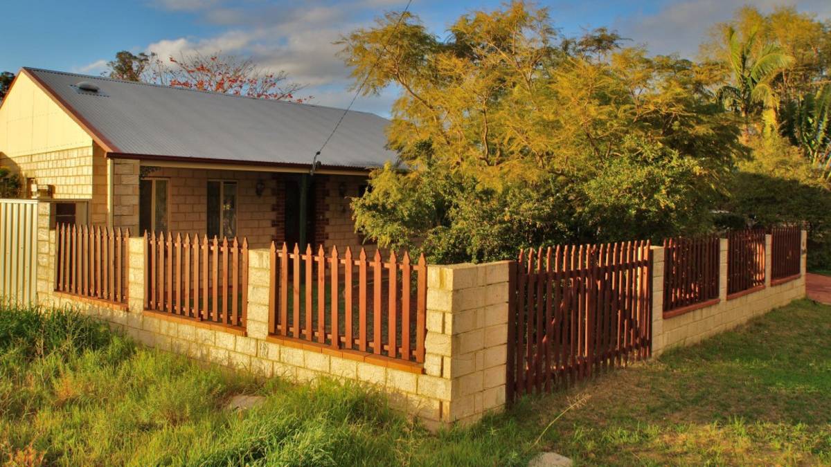 13 Saskatchewan Way, GREENFIELDS, WA 6210 AUS
