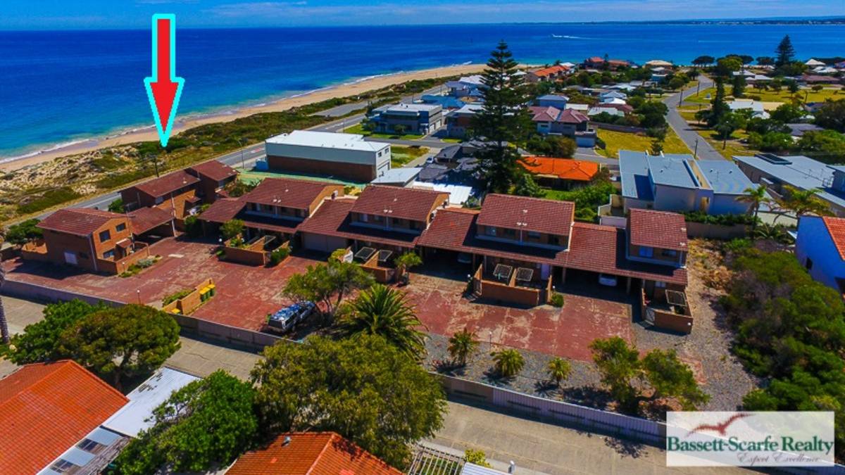 2/35A Halls Head Parade, Halls Head, WA 6210 AUS