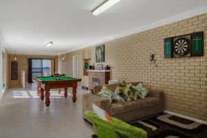 11 Tanjinn Street, DAWESVILLE, WA 6211 AUS