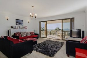 11 Tanjinn Street, DAWESVILLE, WA 6211 AUS