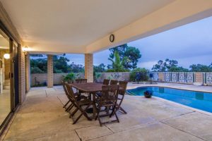 11 Tanjinn Street, DAWESVILLE, WA 6211 AUS
