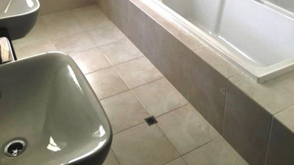 3 Adriana Way, HALLS HEAD, WA 6210 AUS