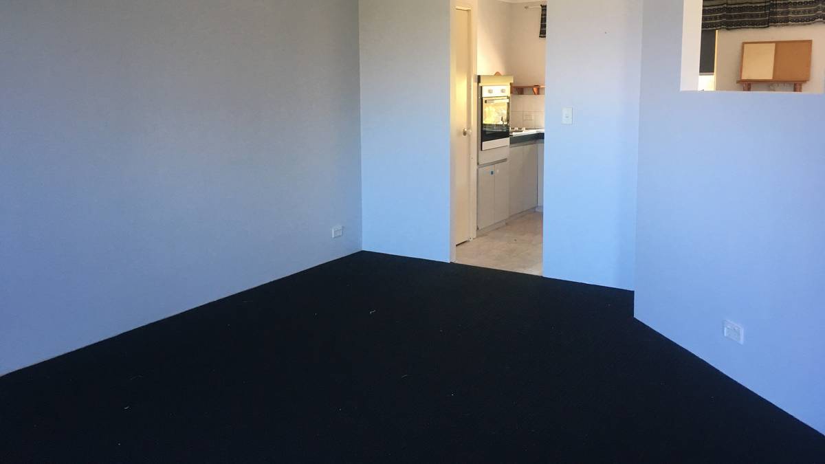 32 Casuarina Drive, HALLS HEAD, WA 6210 AUS