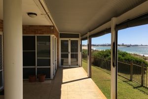 2 Barry Street, Mandurah, WA 6210 AUS
