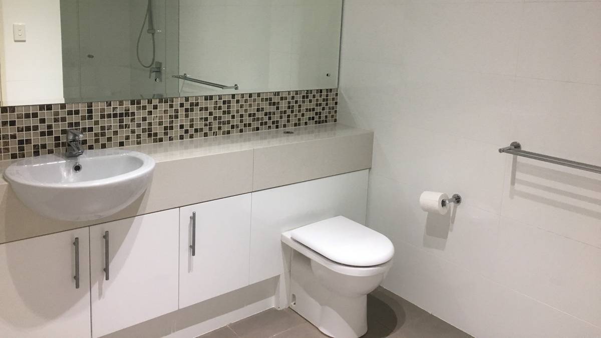 12 Golfers Retreat, Halls Head, WA 6210 AUS