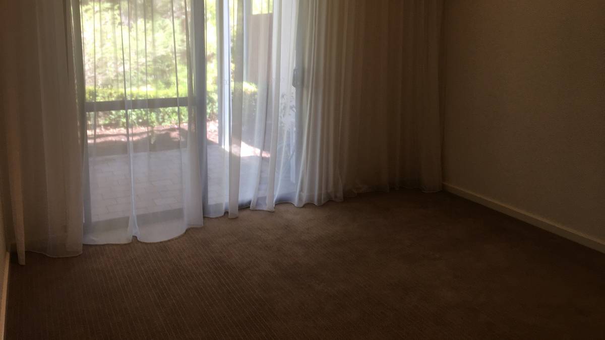 12 Golfers Retreat, Halls Head, WA 6210 AUS