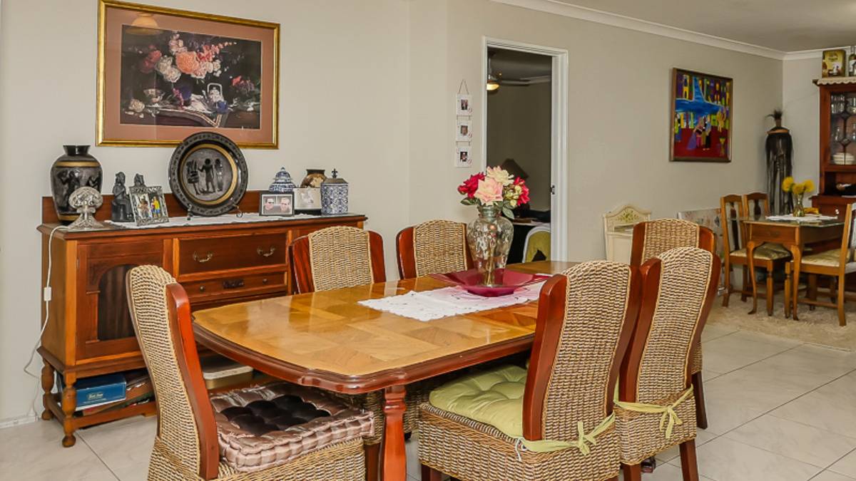 6 Allora Close, Dudley Park, WA 6210 AUS