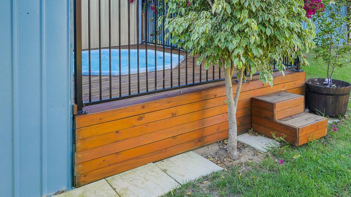 6 Allora Close, Dudley Park, WA 6210 AUS