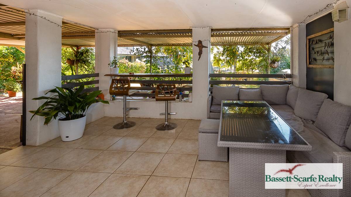 2 Woolah Place, South Yunderup, WA 6208 AUS