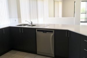 20 Loretta Parkway, Lakelands, WA 6180 AUS