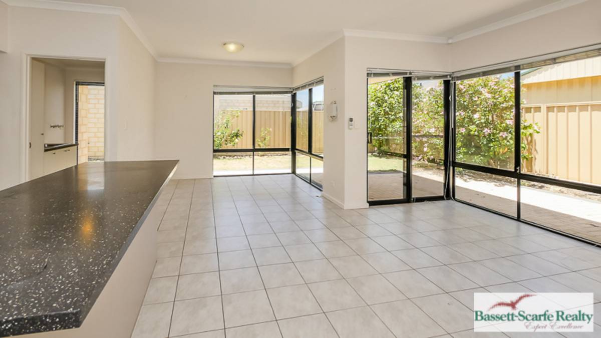 12 Fifth Avenue, Mandurah, WA 6210 AUS