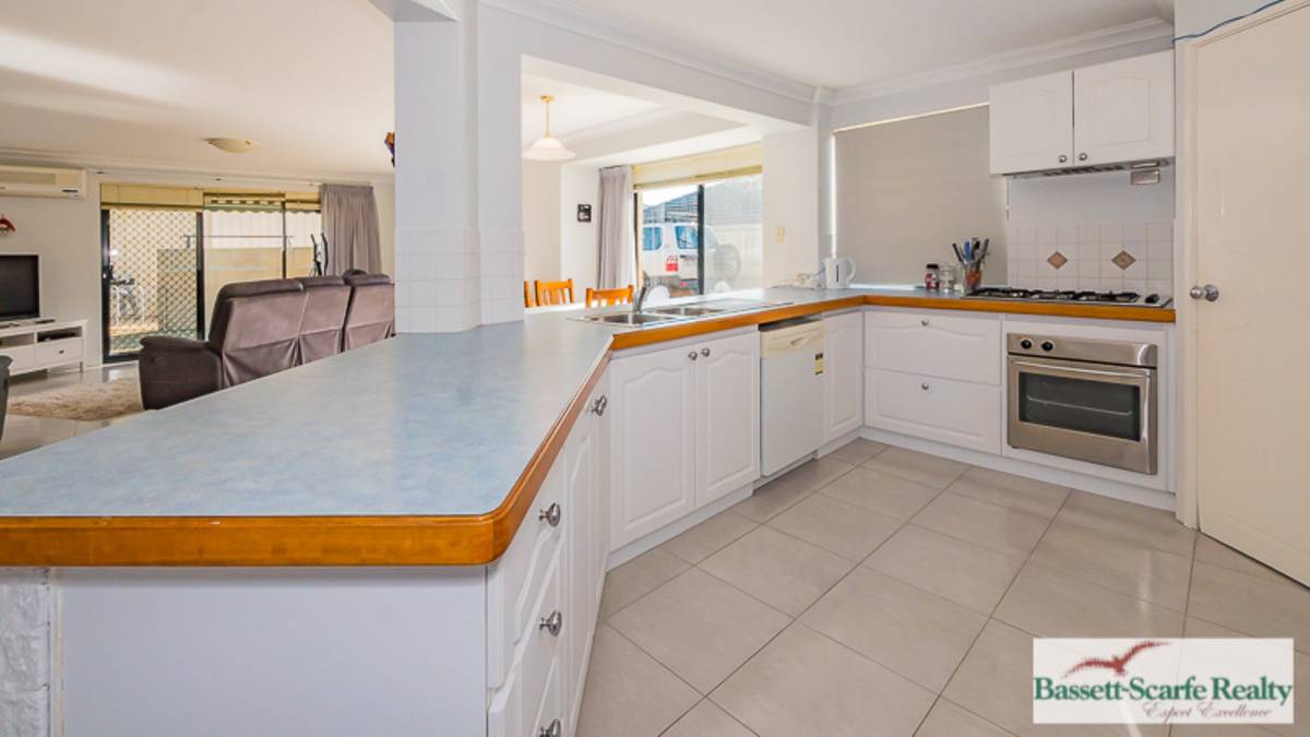 16 Merredin Heights, DAWESVILLE, WA 6211 AUS