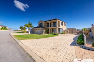 16 Merredin Heights, DAWESVILLE, WA 6211 AUS