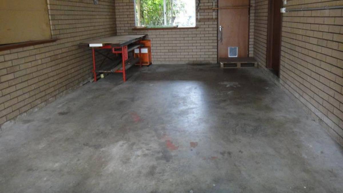 2 Bolton Street, DUDLEY PARK, WA 6210 AUS