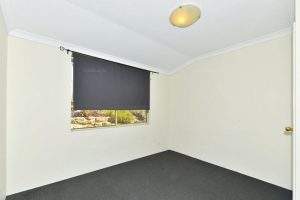 4 Selloa Court, Halls Head, WA 6210 AUS