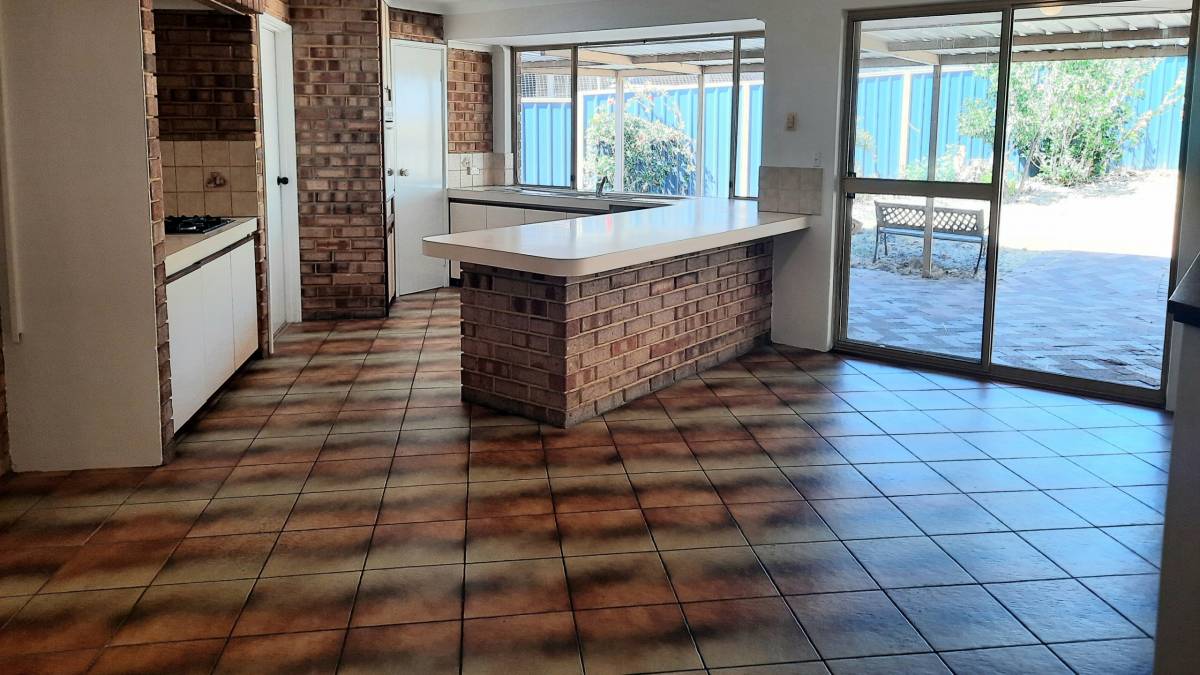 17 Hillway Street, Dawesville, WA 6211 AUS