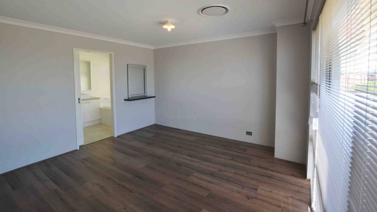 4 Hummingbird Way, Singleton, WA 6175 AUS
