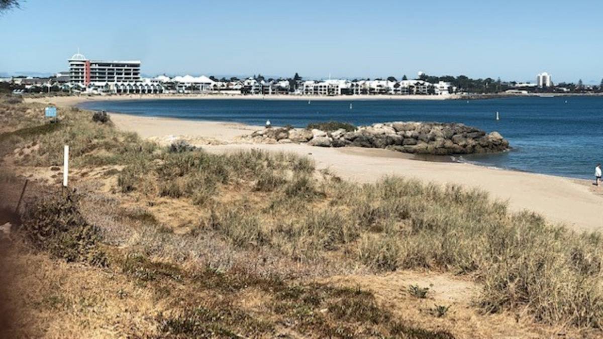 17 Tallas Road, SILVER SANDS, WA 6210 AUS