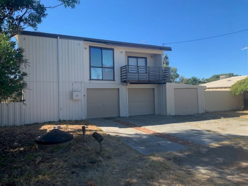 17 Tallas Road, Silver Sands - Thumbnail 3