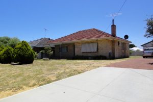 54 Leslie Street, DUDLEY PARK, WA 6210 AUS