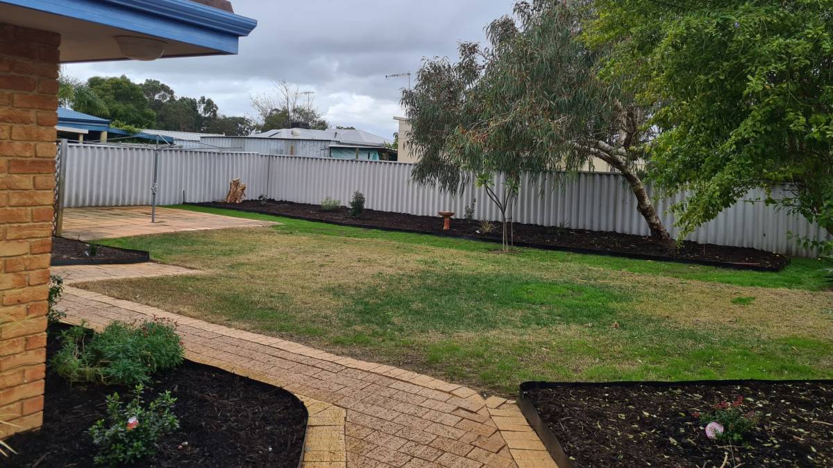 6 Birdsong Grove, Greenfields, WA 6210 AUS