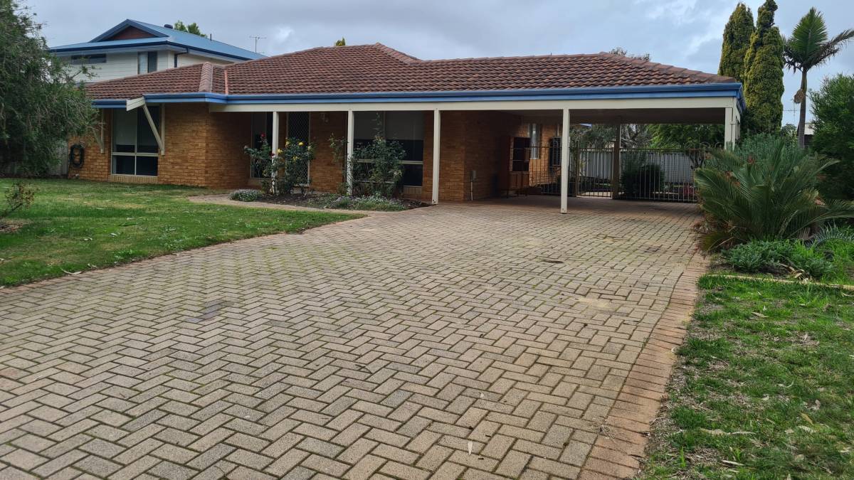 6 Birdsong Grove, Greenfields, WA 6210 AUS