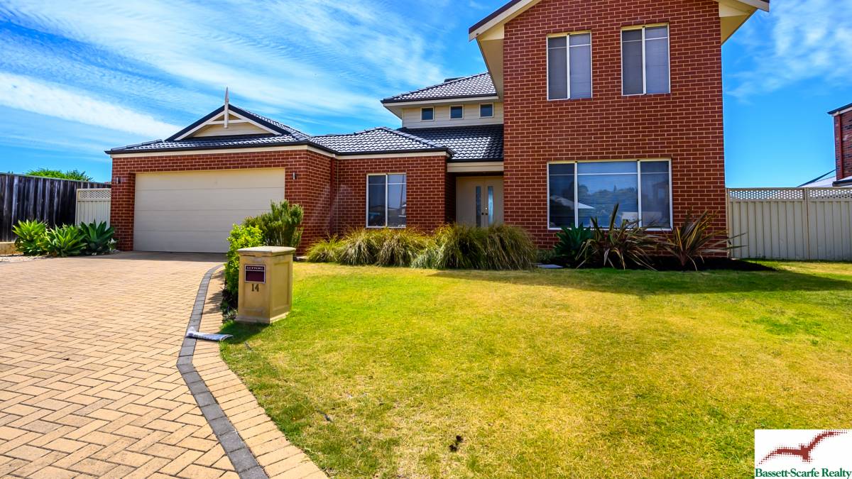 14 Lilly Pilly Lookout, HALLS HEAD, WA 6210 AUS