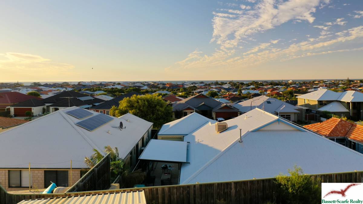 14 Lilly Pilly Lookout, HALLS HEAD, WA 6210 AUS