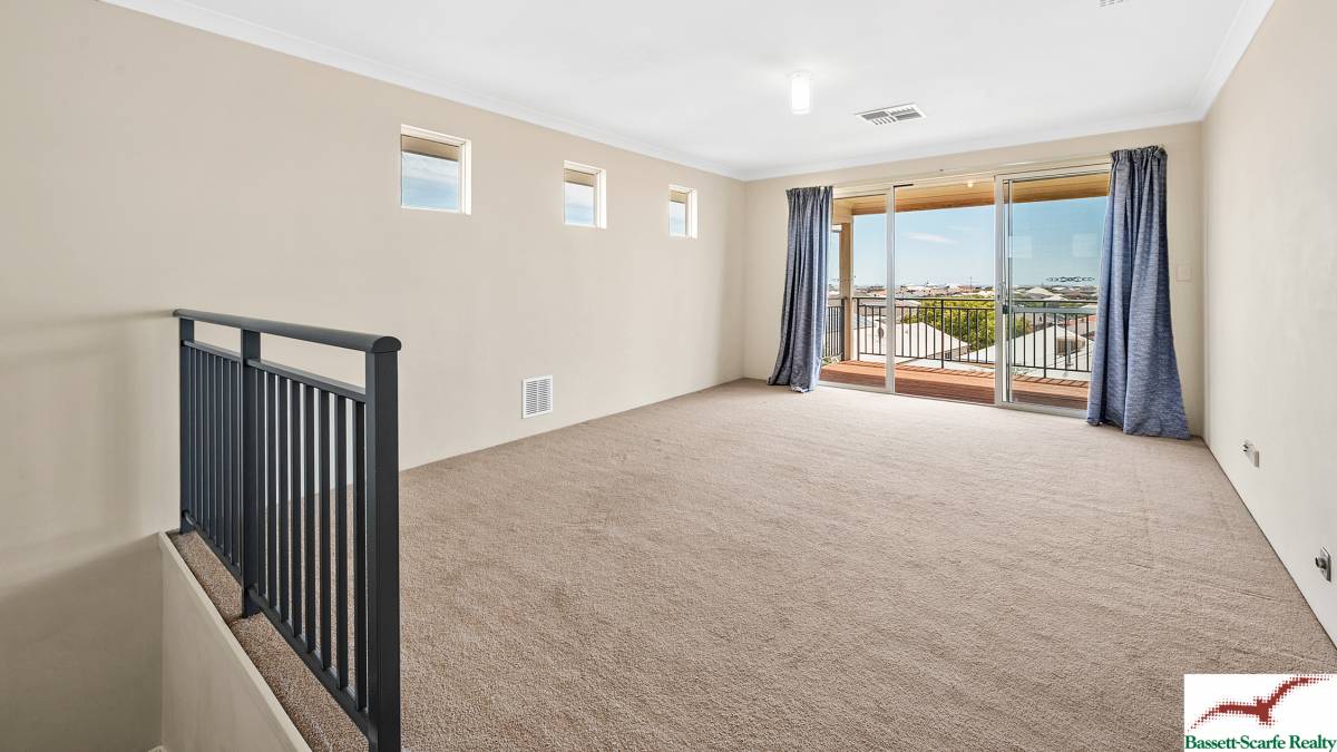 14 Lilly Pilly Lookout, HALLS HEAD, WA 6210 AUS