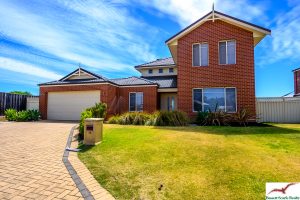 14 Lilly Pilly Lookout, HALLS HEAD, WA 6210 AUS